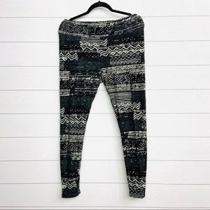 Tall & Curvy LuLaRoe Leggings